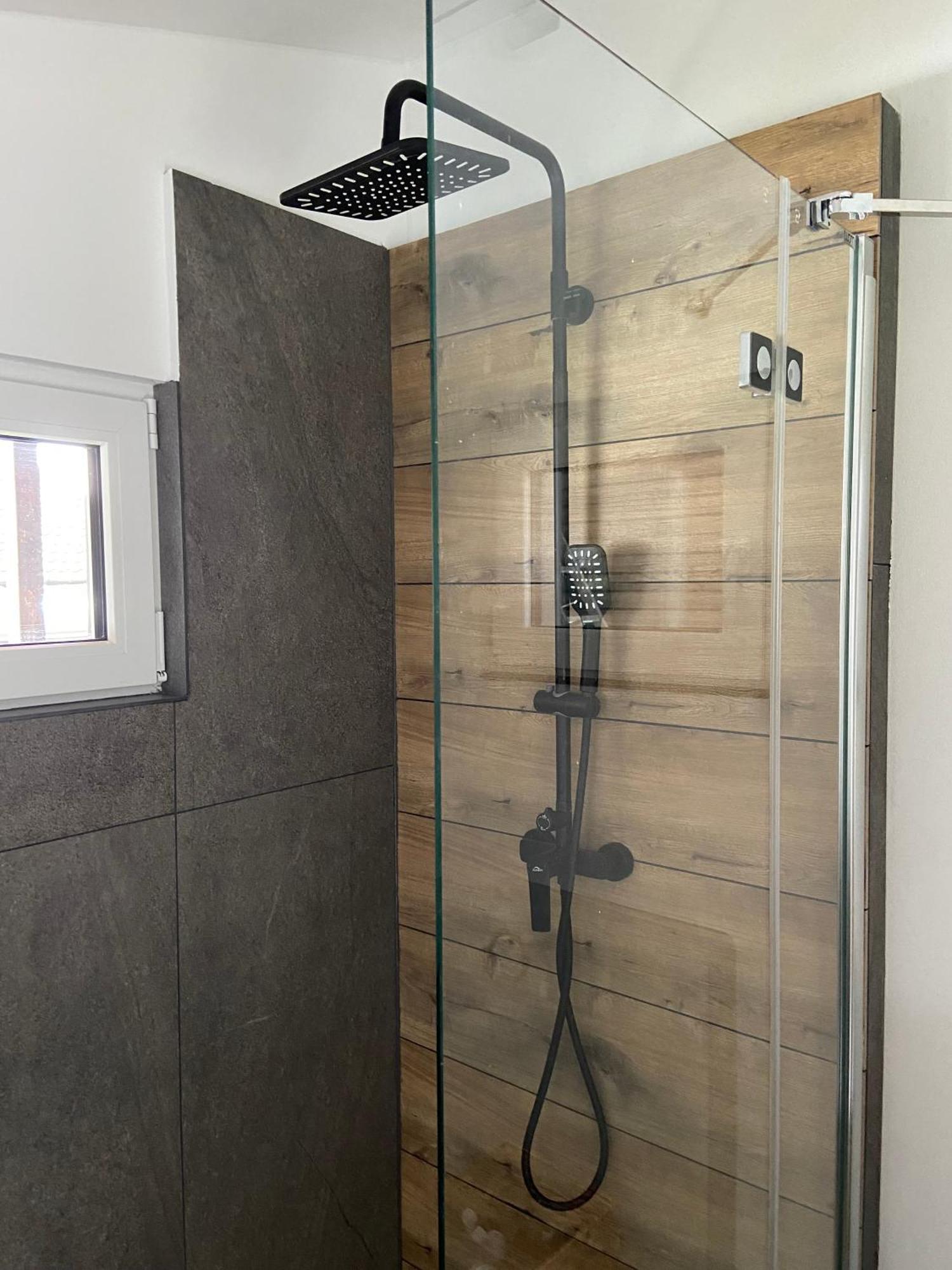 Modernes Tinyhouse Trailer Cabins Am Waldrand - Mit Seezugang Eging Eksteriør billede